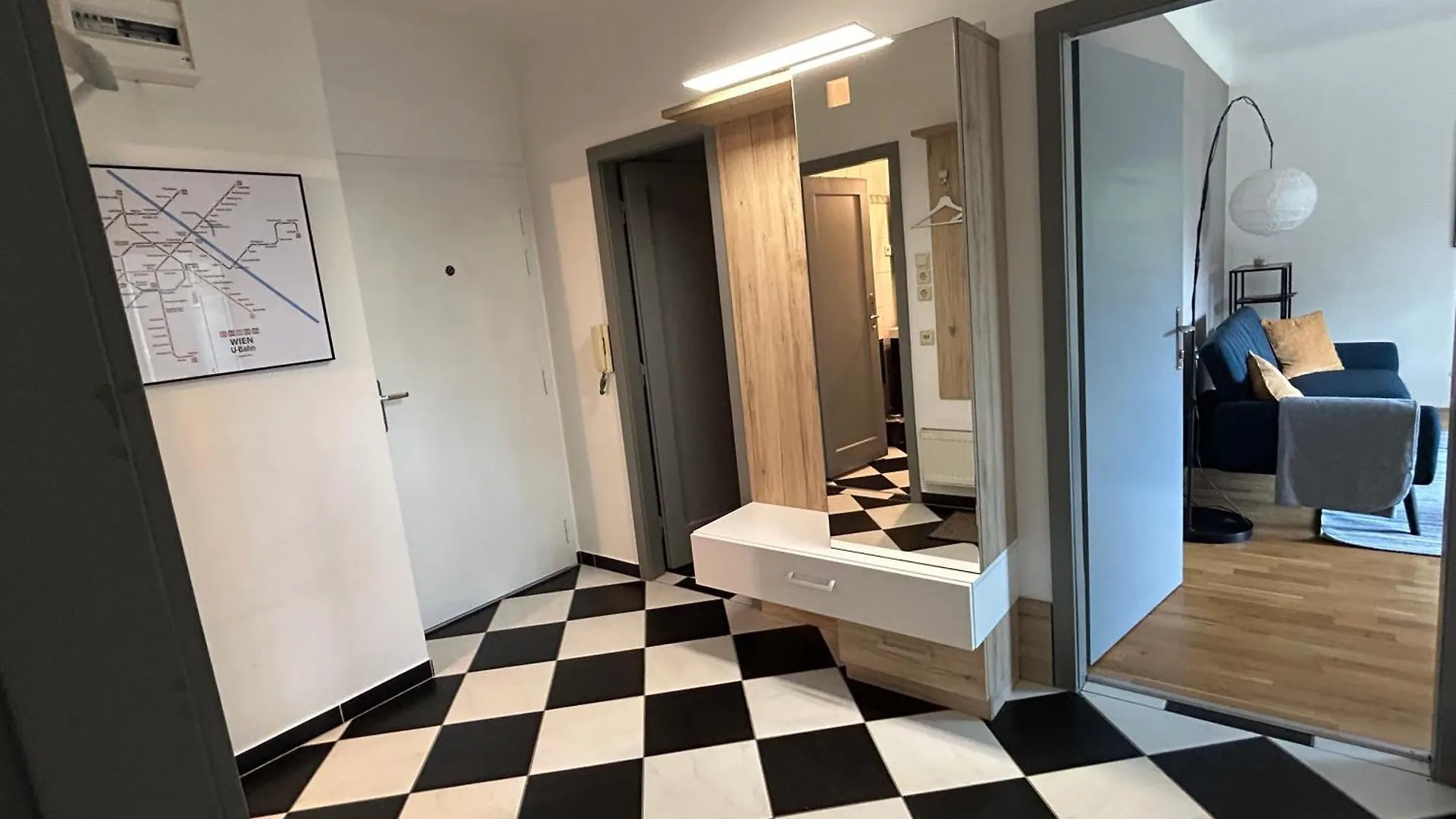 Apartment Wien West 0*,